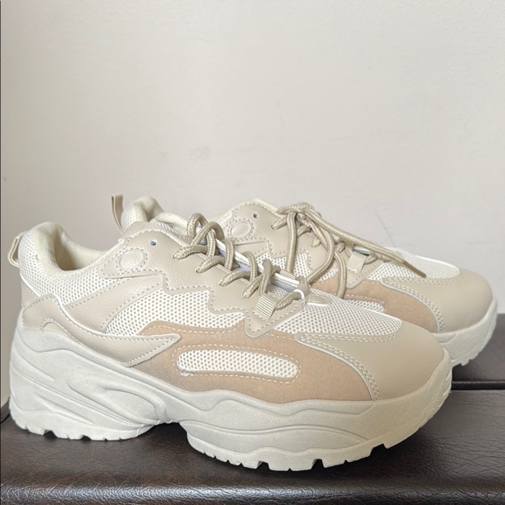 BRAND NEW Women's Cream Sneakers!